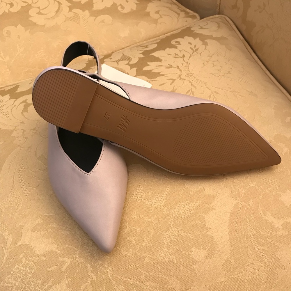 Shoes - Picture 2 of 3
